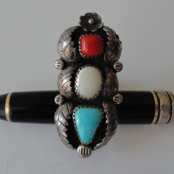 Vintage Jewelry - Vintage Navajo Ring 1970sTurquoise Coral Sterling Silver Indian signed by artist